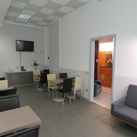 Hotel Marta Forlì Exteriör bild