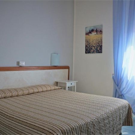 Hotel Marta Forlì Exteriör bild