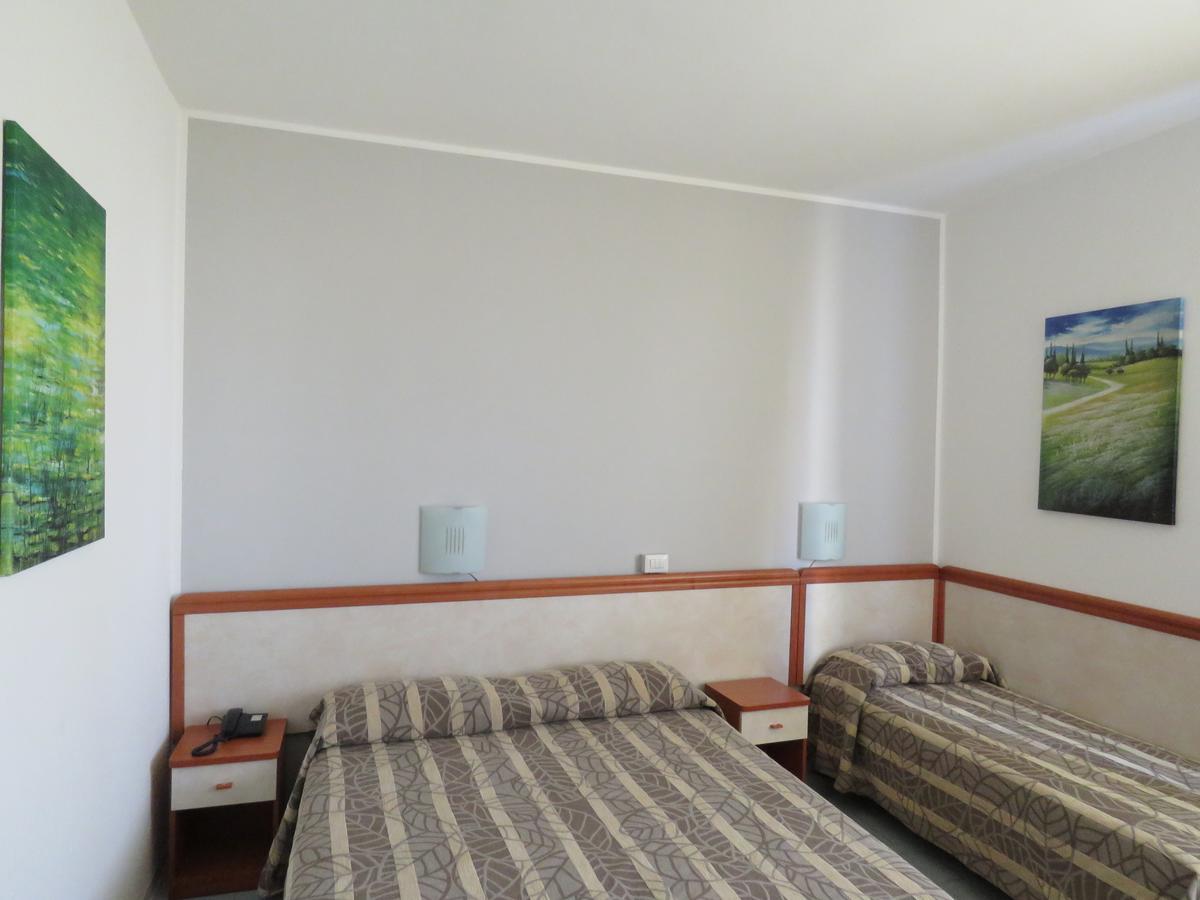 Hotel Marta Forlì Exteriör bild