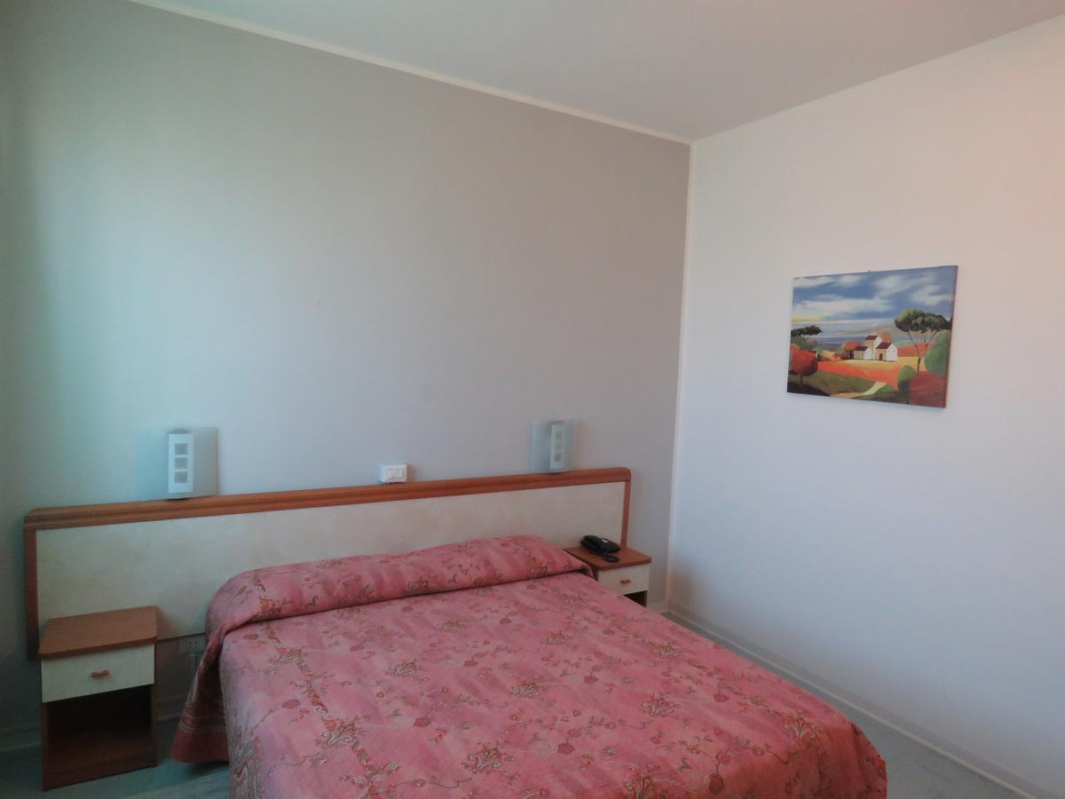 Hotel Marta Forlì Exteriör bild